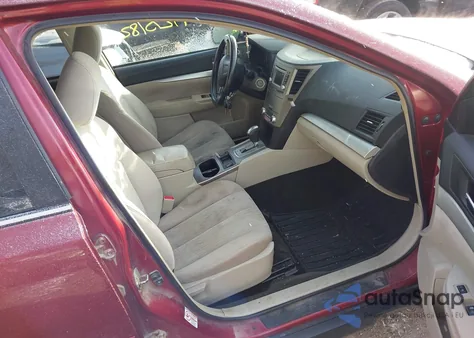 2014 Subaru Outback 2.5I Premium z USA, uszkodzony, nr VIN 4S4BRCCC5E3209371